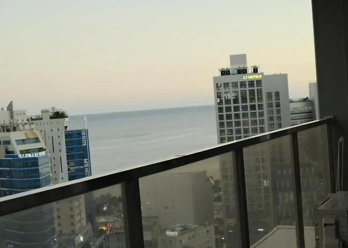 ホテル Elbon The *